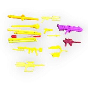 Bundle of G.I. JOE weapons (yellow)